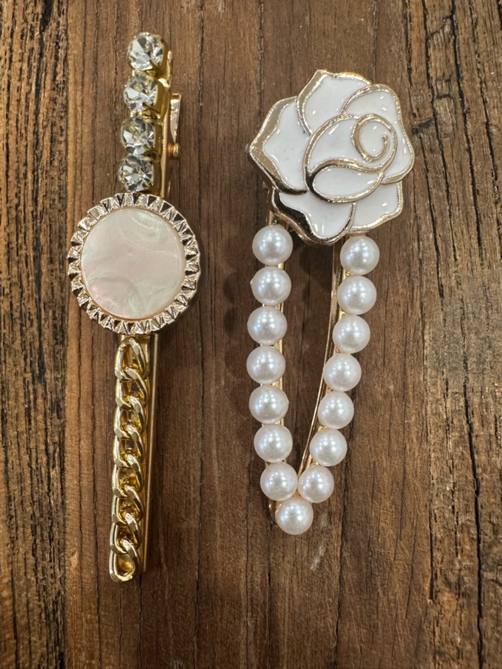 Pearl Accent Hair Clip Set - Classic White - Picture 2 of 6